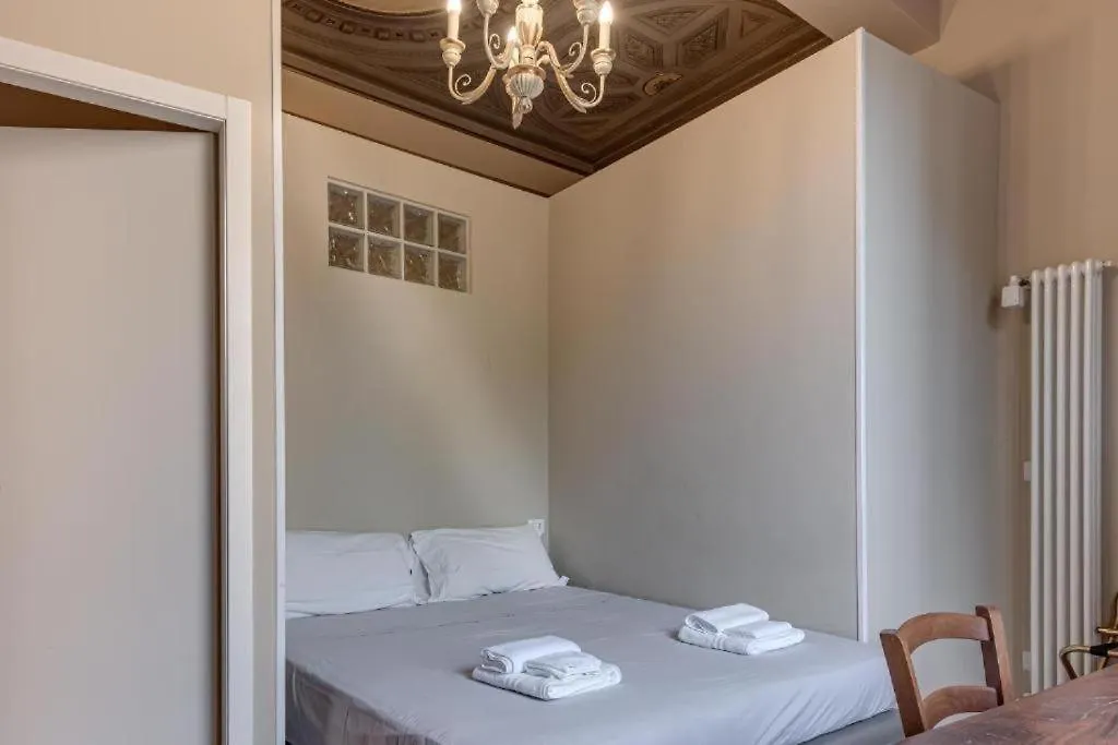 게스트하우스 Tribunale 4 Luxury Rooms - Bedinbolognacentro Palace H
