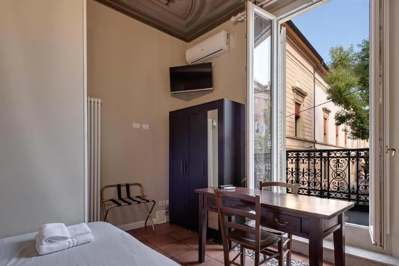 Tribunale 4 Luxury Rooms - Bedinbolognacentro Palace H 0*, 볼로냐 이탈리아